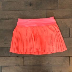 Neon pink/orange size 2